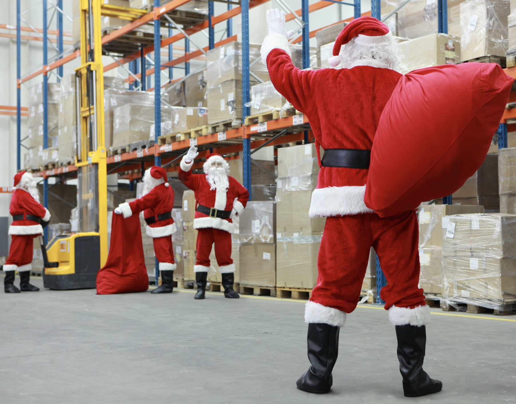 Streamlining Christmas Shipments: Leveraging Avion International Australia Warehouse Space